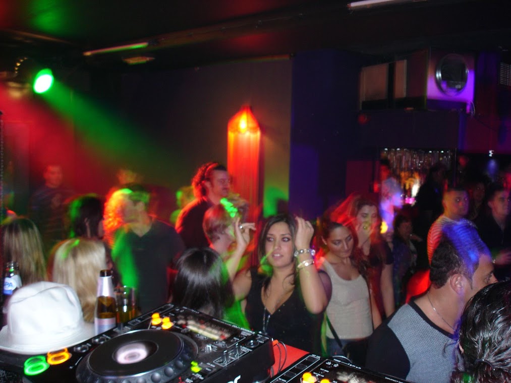 Latin heeft dat bewezen trackrecord; Turkse avonden worden nog te vaak gezien als doelgroepspecifiek. Maar dat verandert — langzaam maar zeker.